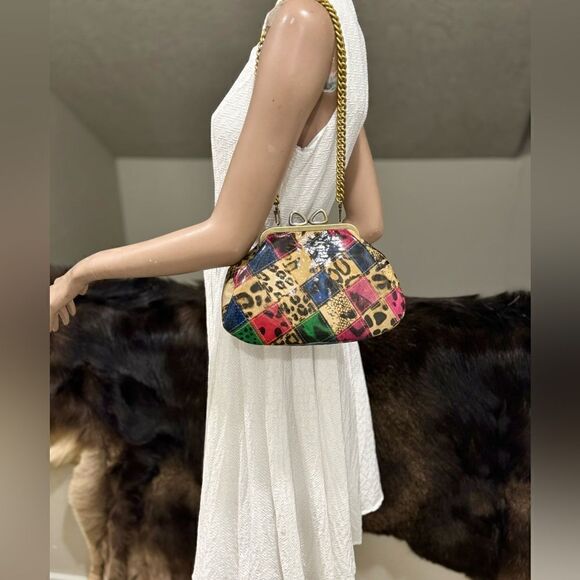 Colorful Handmade Cowhide Bowknot Kisslock Clutch/Crossbody with 2 Chain Styles - Picture 3 of 16